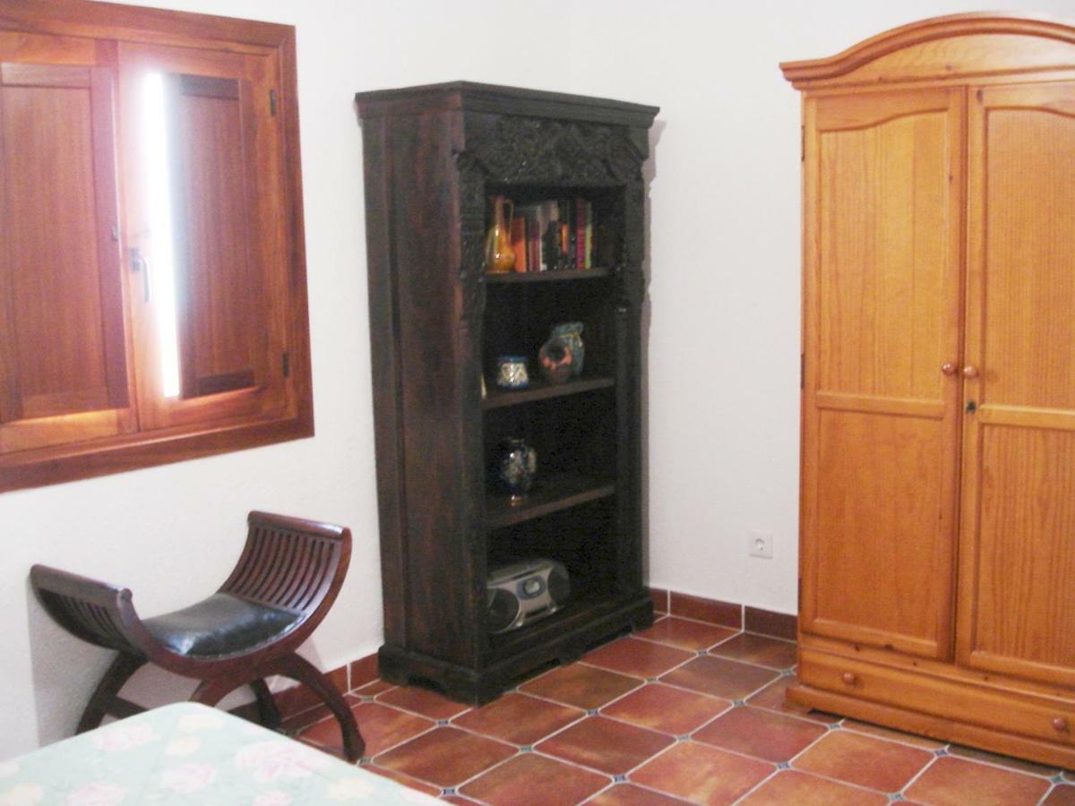 Large One-Bedroom Apartment